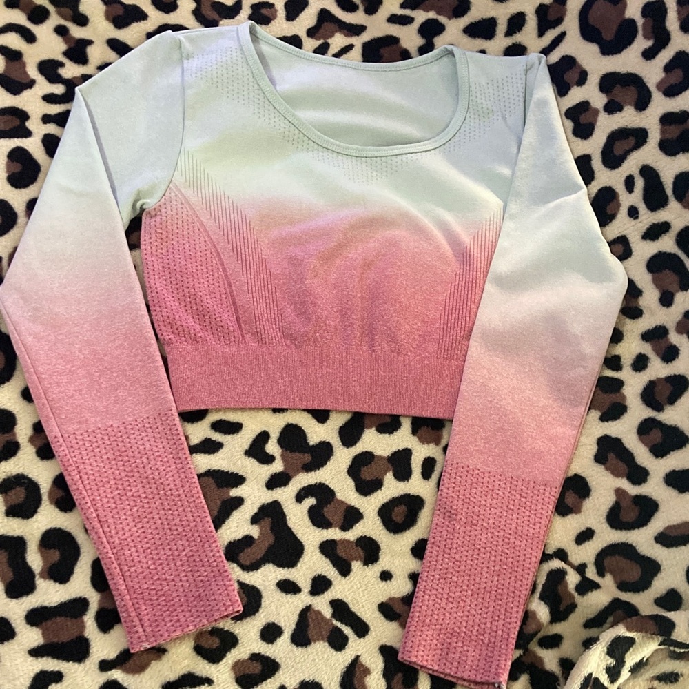 Pink and Cream Gradient Long Sleeve Top with matching leggings! - Picture 4 of 6